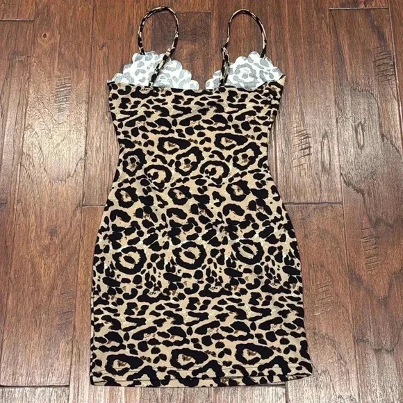 NWOT! SMALL Timeless LEOPARD PRINT SKIN TIGHT PARTY DRESS - Picture 4 of 8